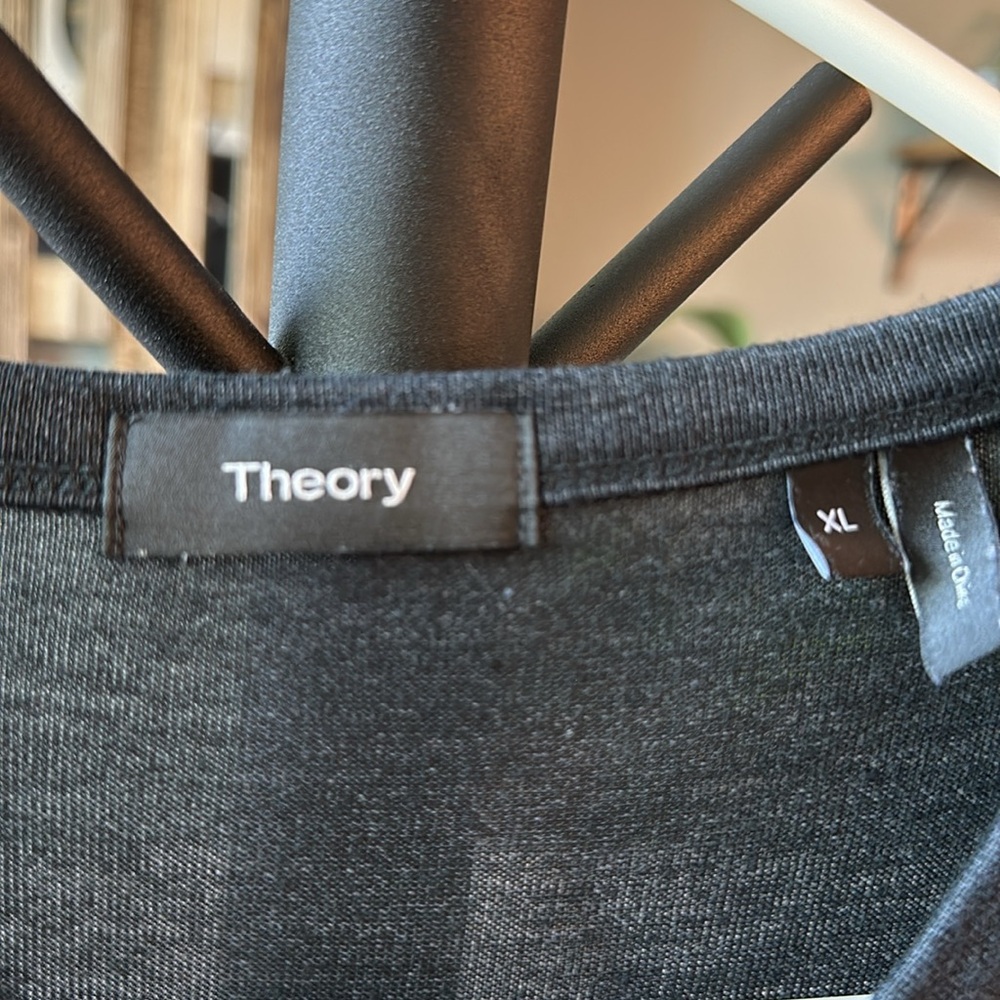 Theory Men’s Henley shirt - Picture 2 of 3
